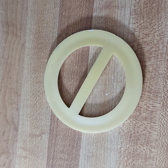 Vintage Ivory & Gold Scarf / T-shirt Slide - Picture 3 of 5